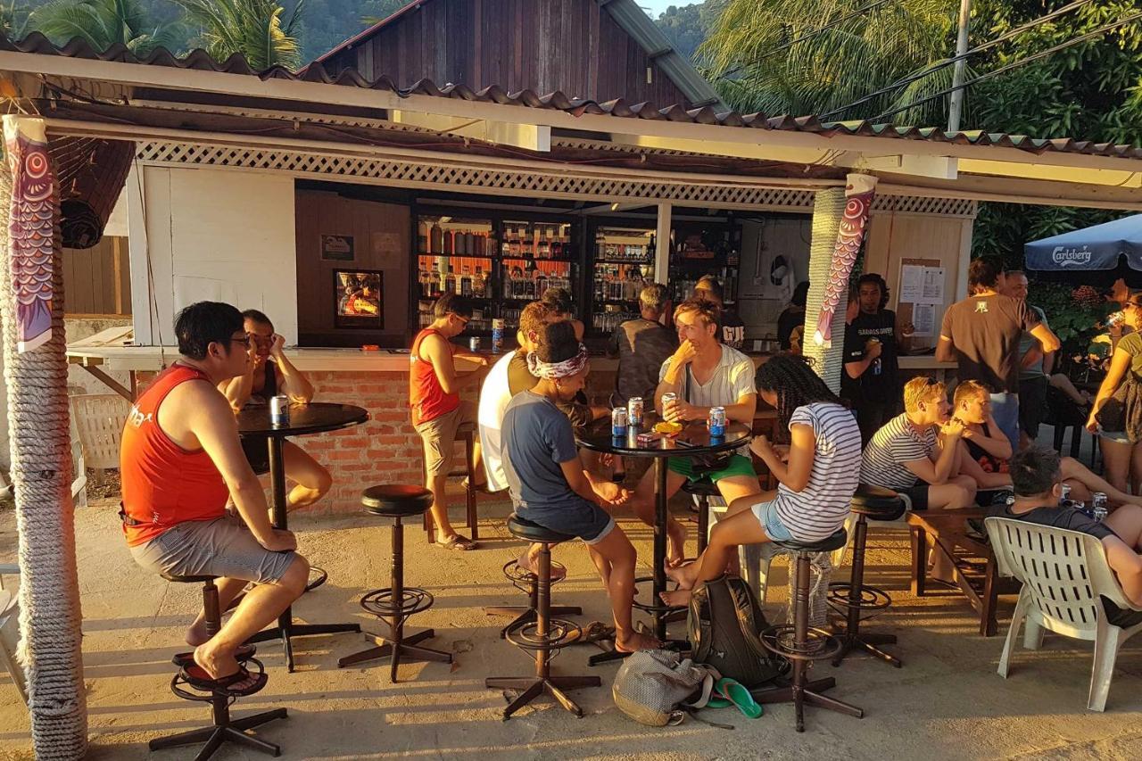 Tioman Dive Resort Kampong Ayer Batang Экстерьер фото